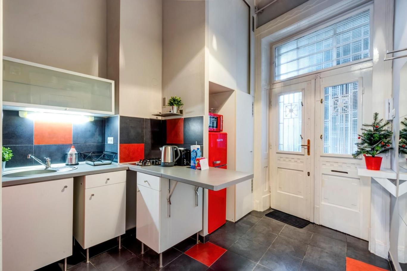 S3 Soerhaz Apartment Budapest Luaran gambar