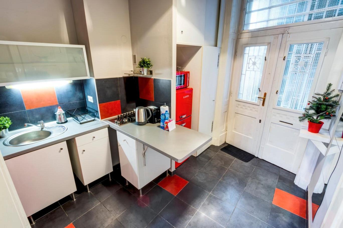 S3 Soerhaz Apartment Budapest Luaran gambar